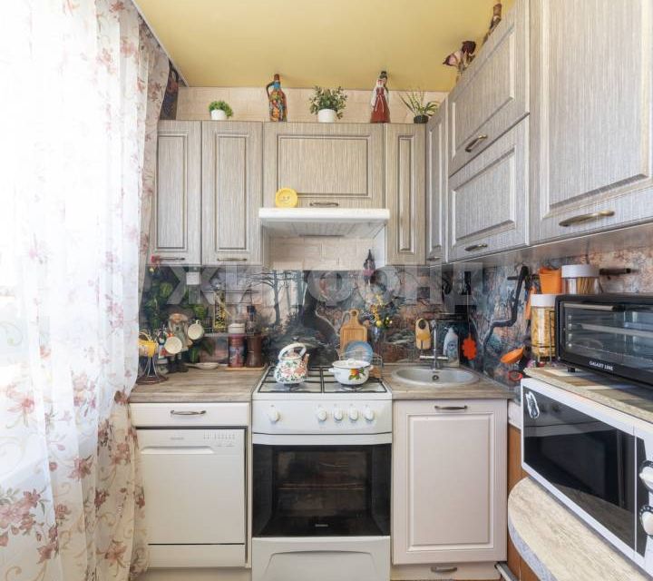 Продаётся 3-комнатная квартира, 62.8 м²