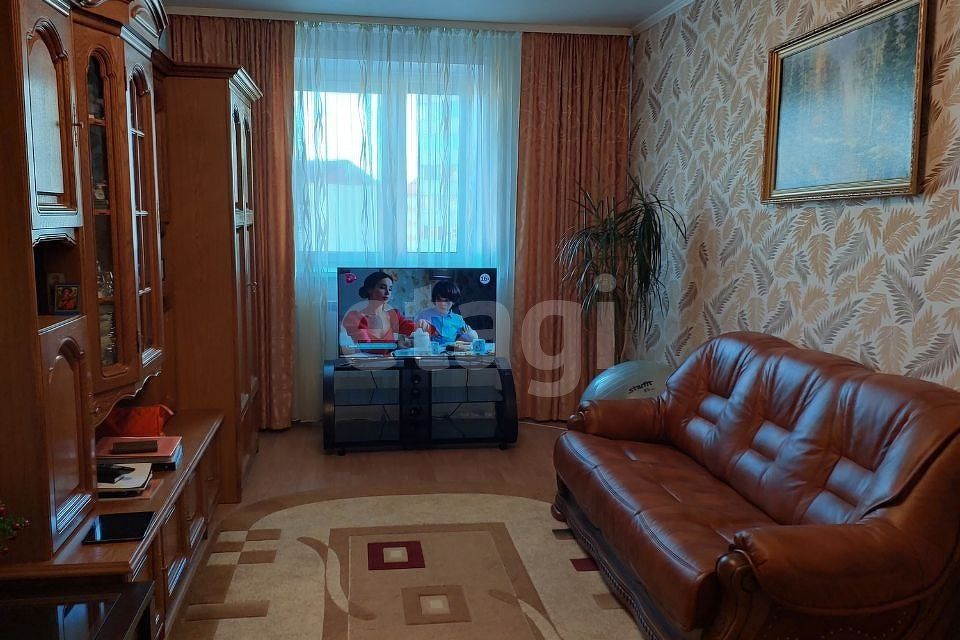 Продаётся 2-комнатная квартира, 76.9 м²