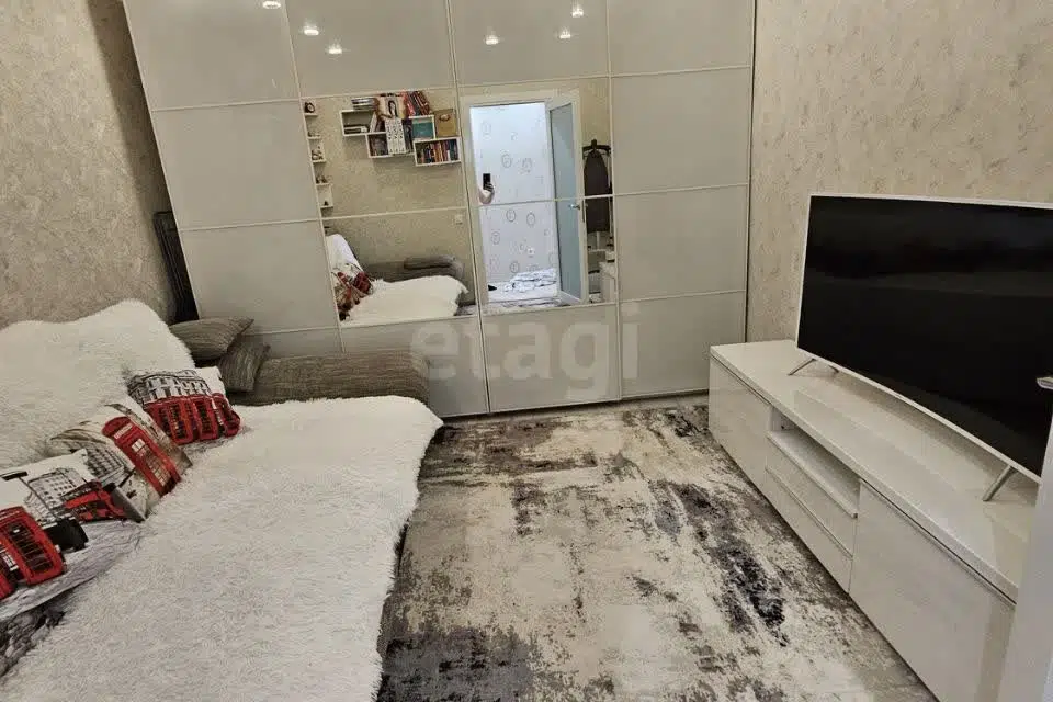 Продаётся 1-комнатная квартира, 40.5 м²