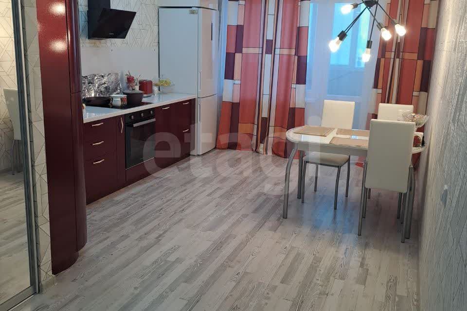 Продаётся 2-комнатная квартира, 67.4 м²