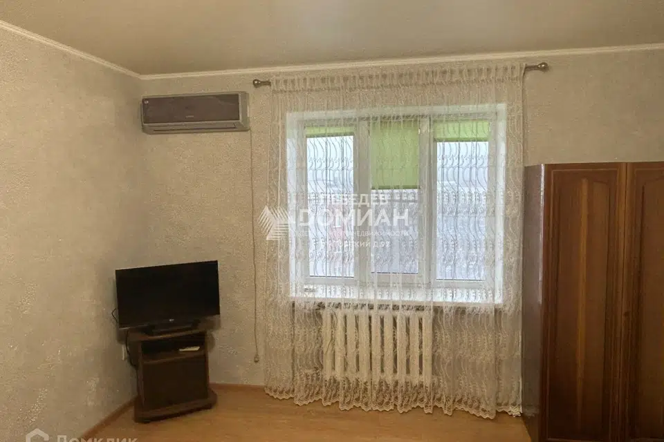 Продаётся 1-комнатная квартира, 42.3 м²