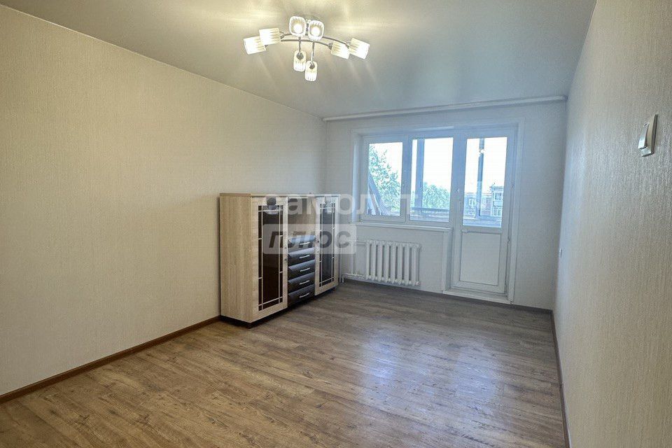 Продаётся 3-комнатная квартира, 61.8 м²