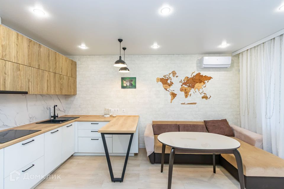 Продаётся 2-комнатная квартира, 72.7 м²