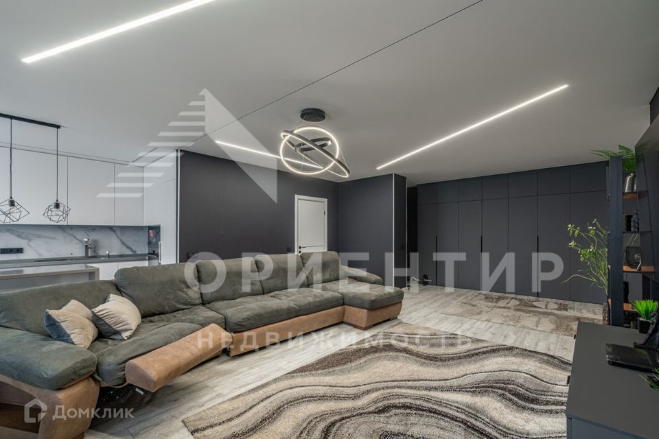 Продаётся 3-комнатная квартира, 117 м²