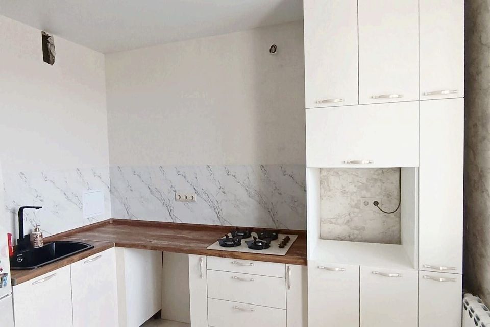 Продаётся 1-комнатная квартира, 58.8 м²
