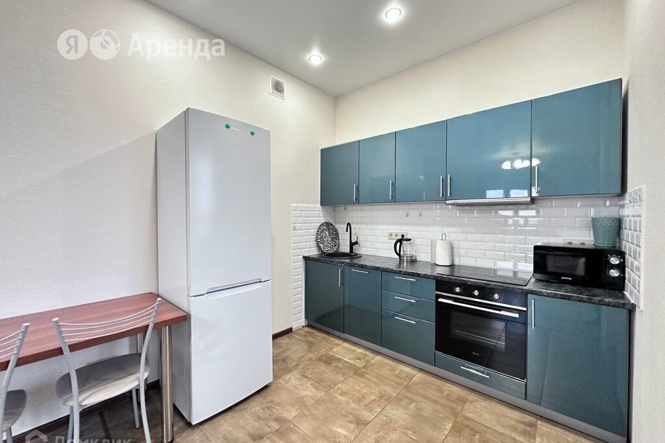 Сдаётся 1-комнатная квартира, 55 м²
