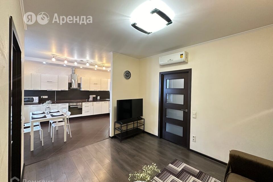 Сдаётся 3-комнатная квартира, 92.9 м²