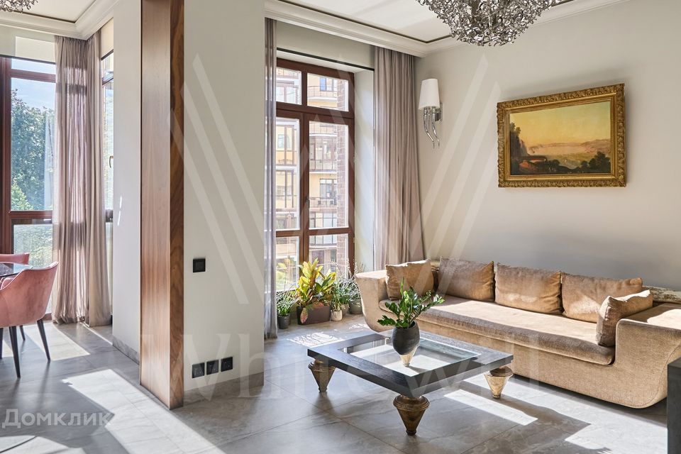 Продаётся 3-комнатная квартира, 97 м²