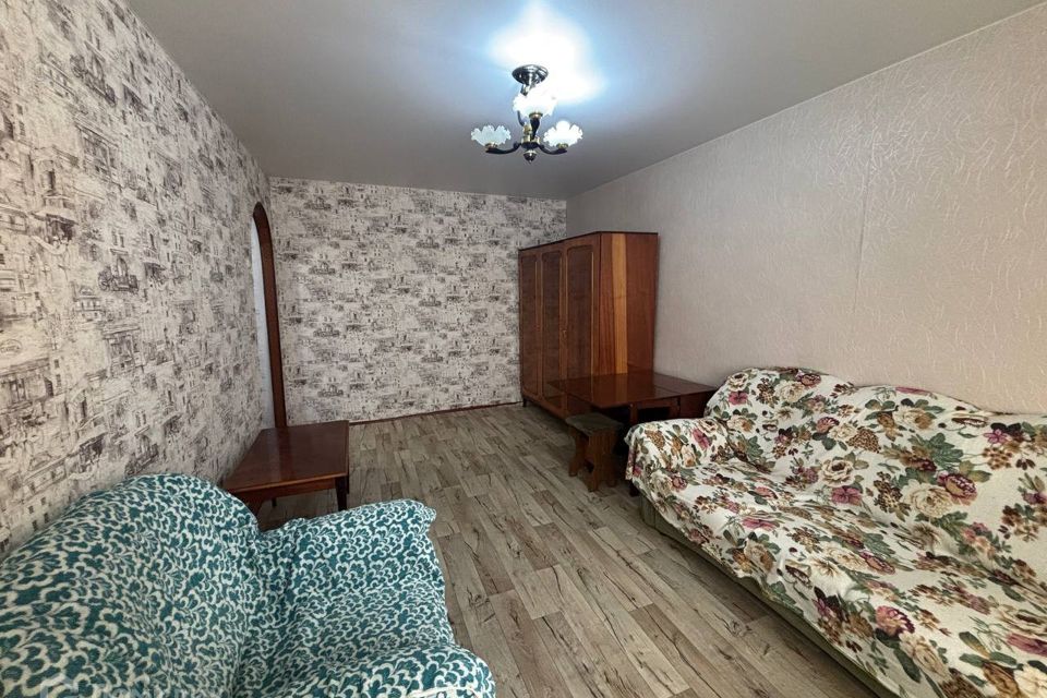 Продаётся 2-комнатная квартира, 40.8 м²