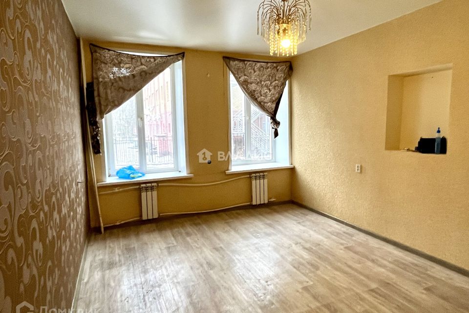 Продаётся 2 комнаты в 3-комн. квартире, 18 м²