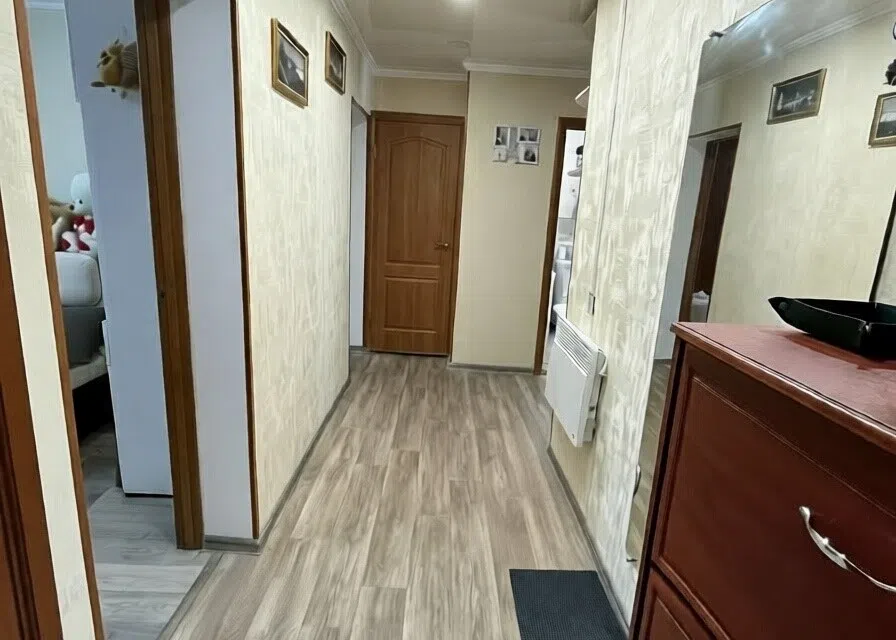 Продаётся 2-комнатная квартира, 60.9 м²
