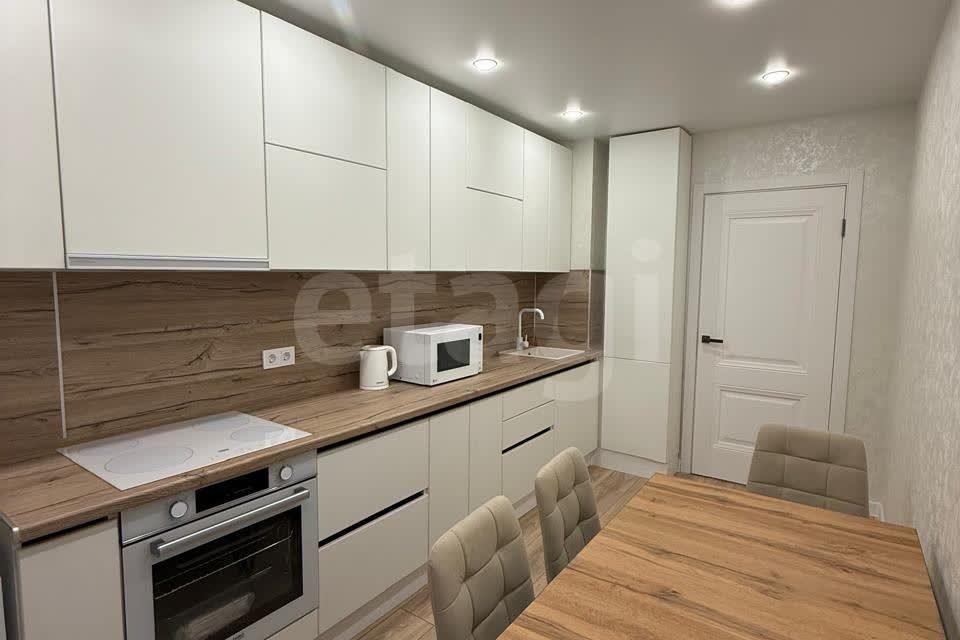 Продаётся 2-комнатная квартира, 58.2 м²