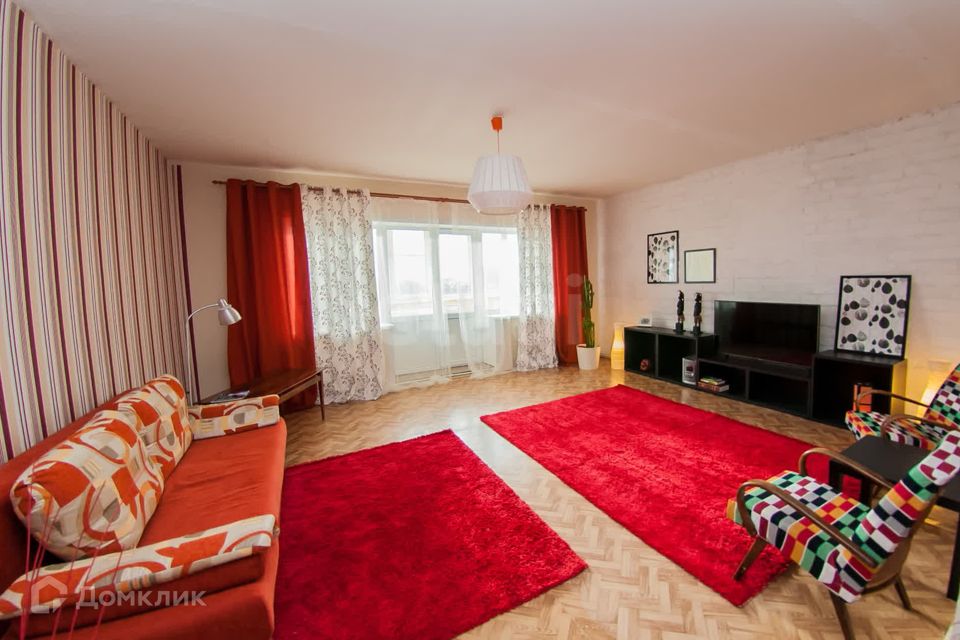 Продаётся 2-комнатная квартира, 91 м²