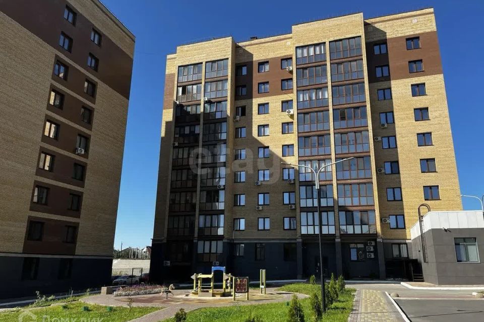 Продаётся 2-комнатная квартира, 66.6 м²