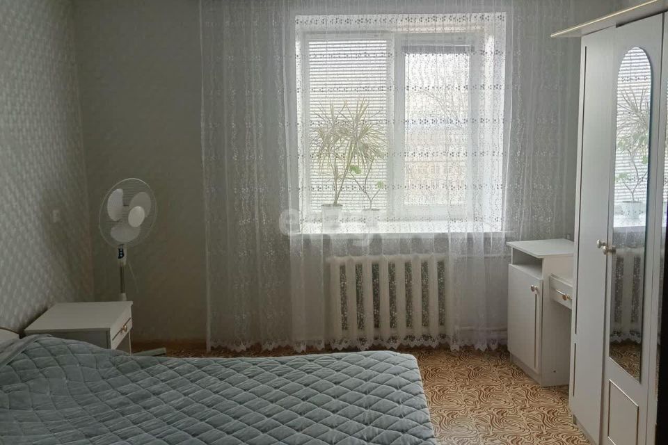 Продаётся 4-комнатная квартира, 75.6 м²