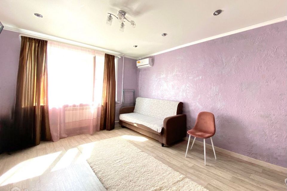 Продаётся 1-комнатная квартира, 35.8 м²