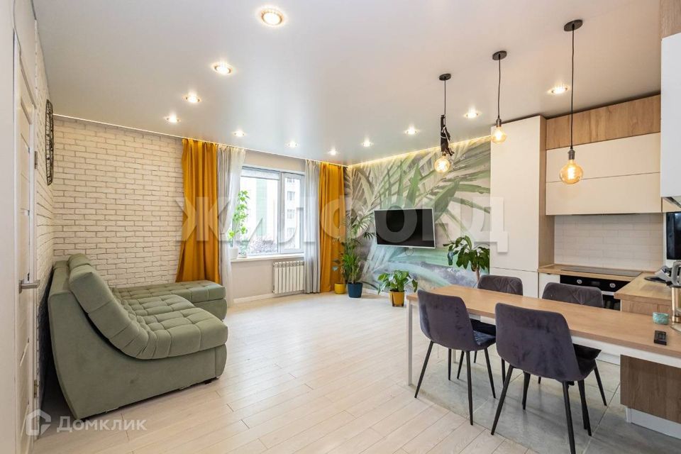 Продаётся 2-комнатная квартира, 68.4 м²