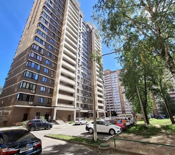 Продаётся 4-комнатная квартира, 103.3 м²