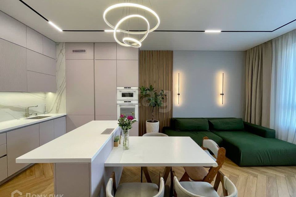 Продаётся 2-комнатная квартира, 83.7 м²
