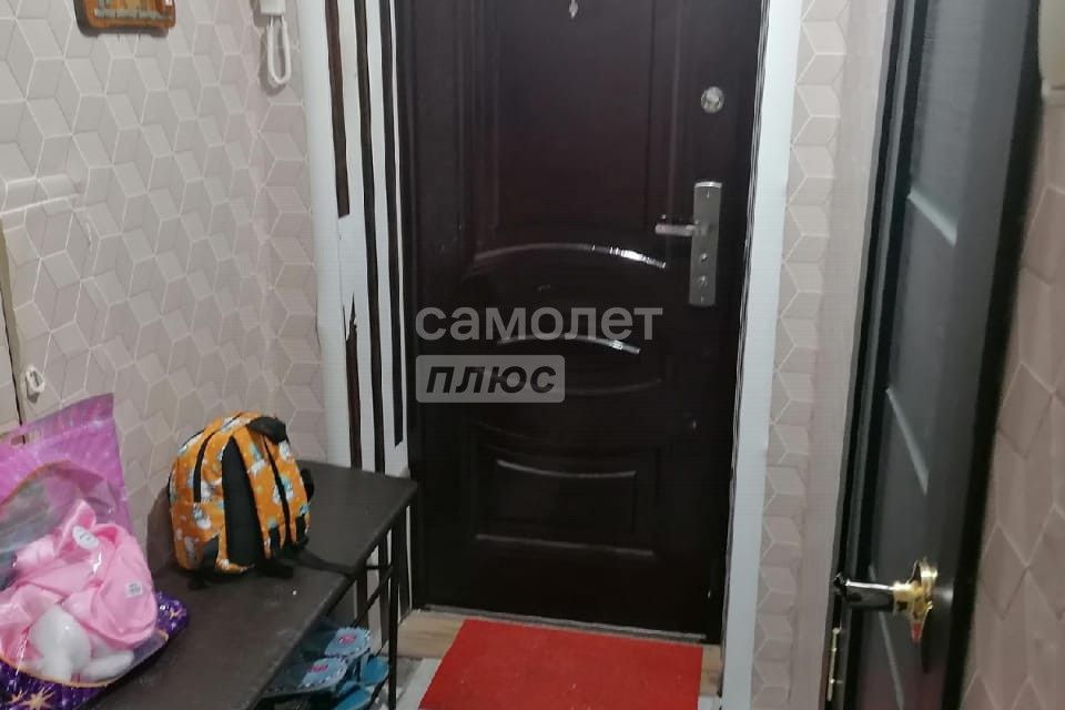 Продаётся 2-комнатная квартира, 42.7 м²