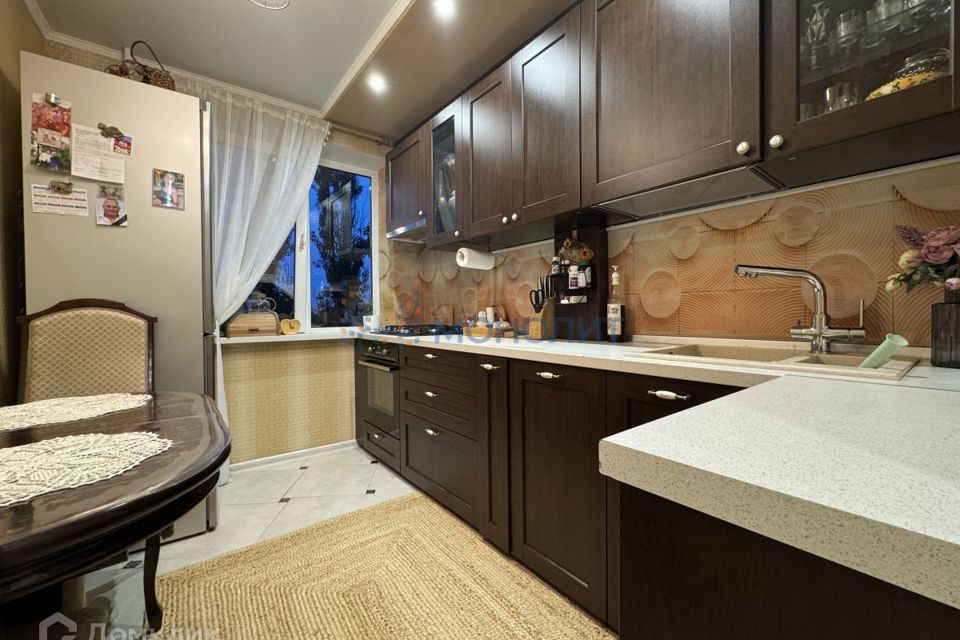 Продаётся 3-комнатная квартира, 52.9 м²