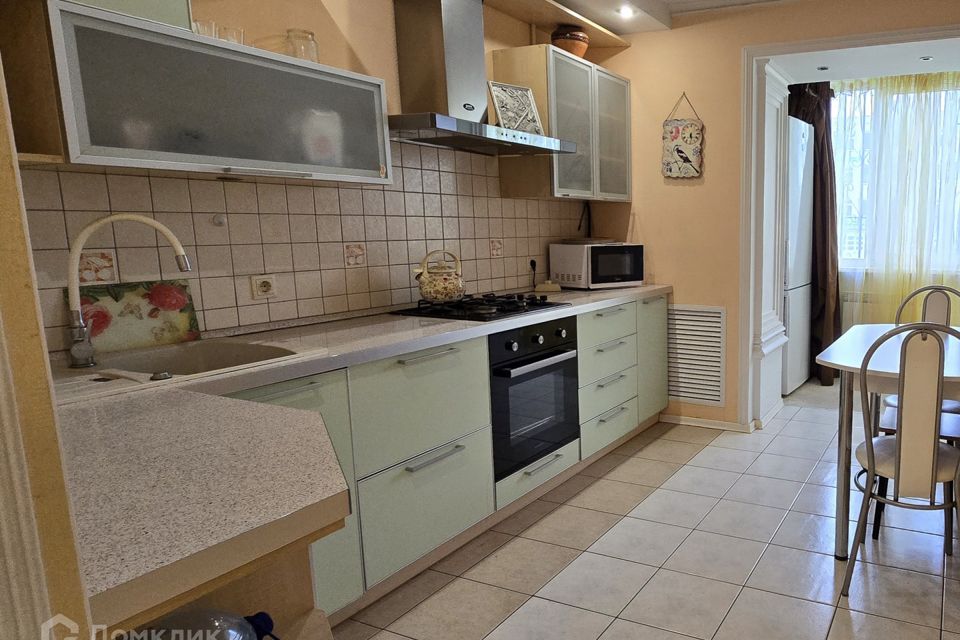 Продаётся 2-комнатная квартира, 52.6 м²