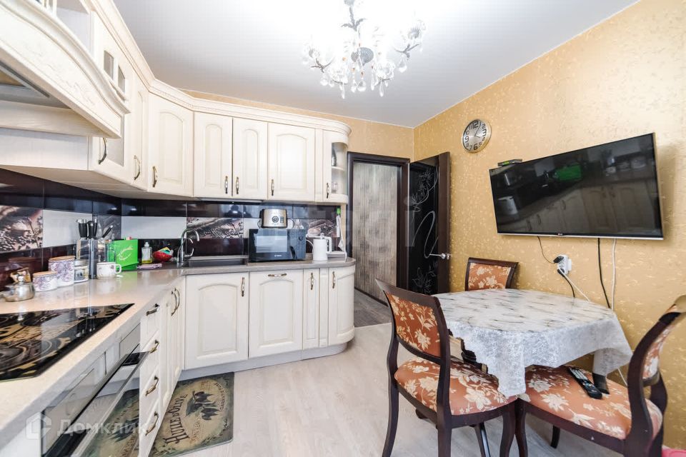 Продаётся 3-комнатная квартира, 94 м²