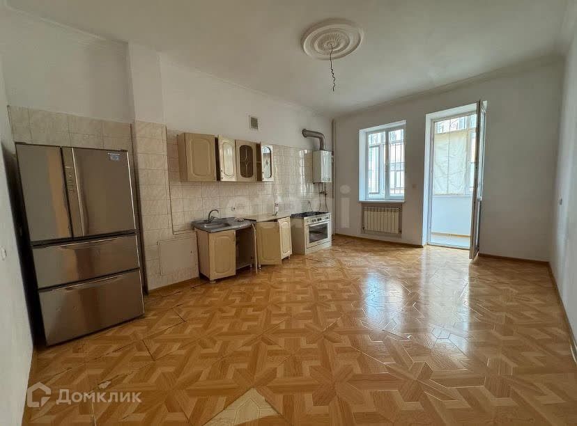 Продаётся 3-комнатная квартира, 138 м²