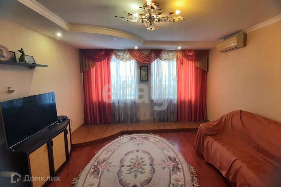 Продаётся 3-комнатная квартира, 94.5 м²
