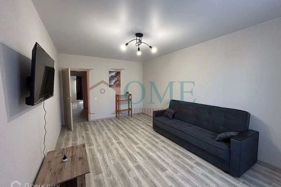 Сдаётся 2-комнатная квартира, 74 м²