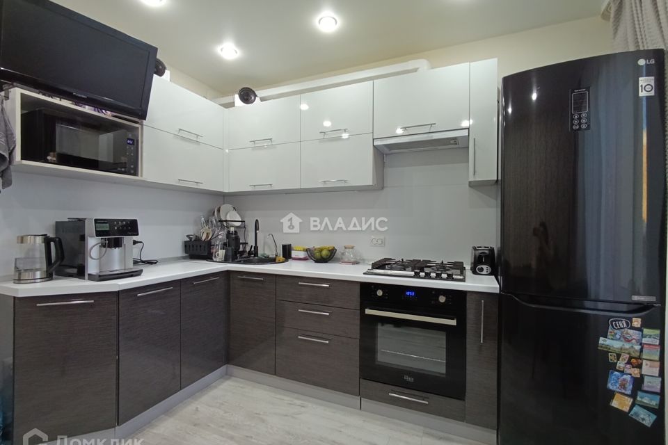 Продаётся 2-комнатная квартира, 57.3 м²