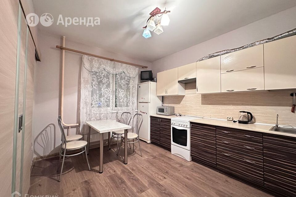 Сдаётся 2-комнатная квартира, 60 м²