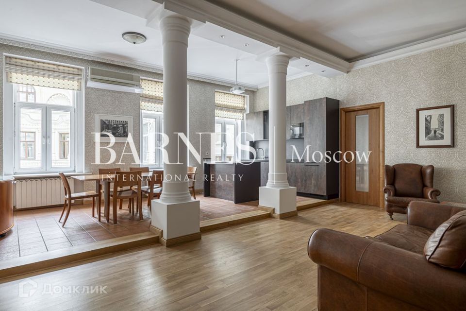 Сдаётся 3-комнатная квартира, 129 м²