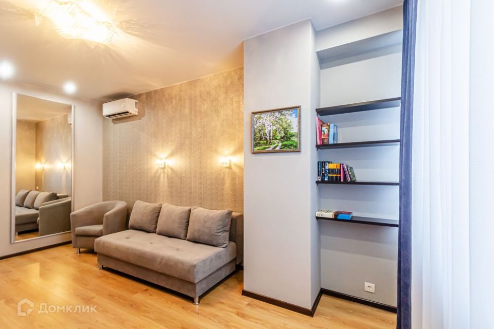 Сдаётся 2-комнатная квартира, 80 м²