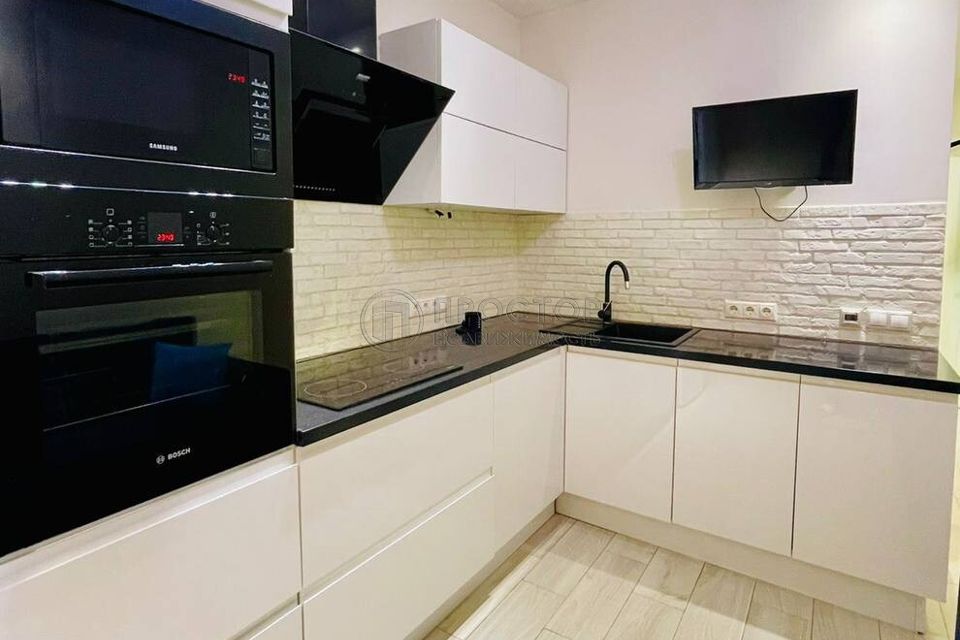 Продаётся 1-комнатная квартира, 43 м²