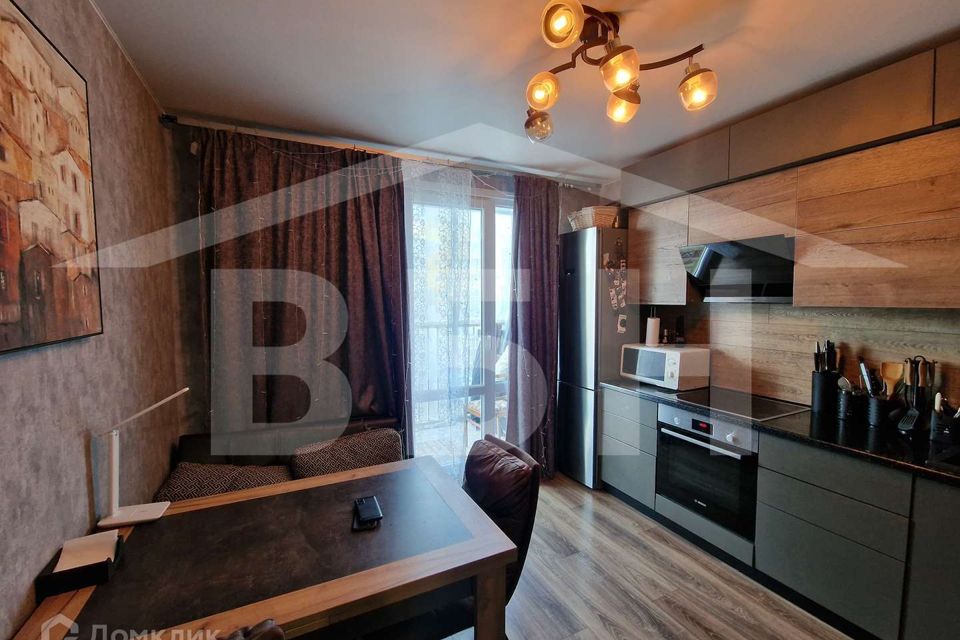 Продаётся 1-комнатная квартира, 37.3 м²