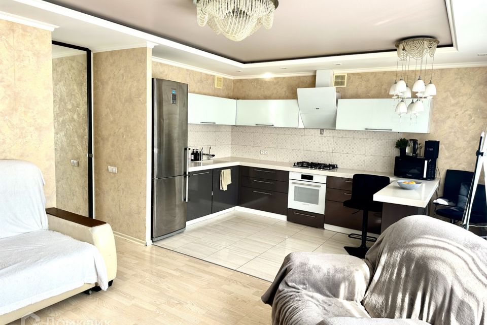 Продаётся 4-комнатная квартира, 77.4 м²