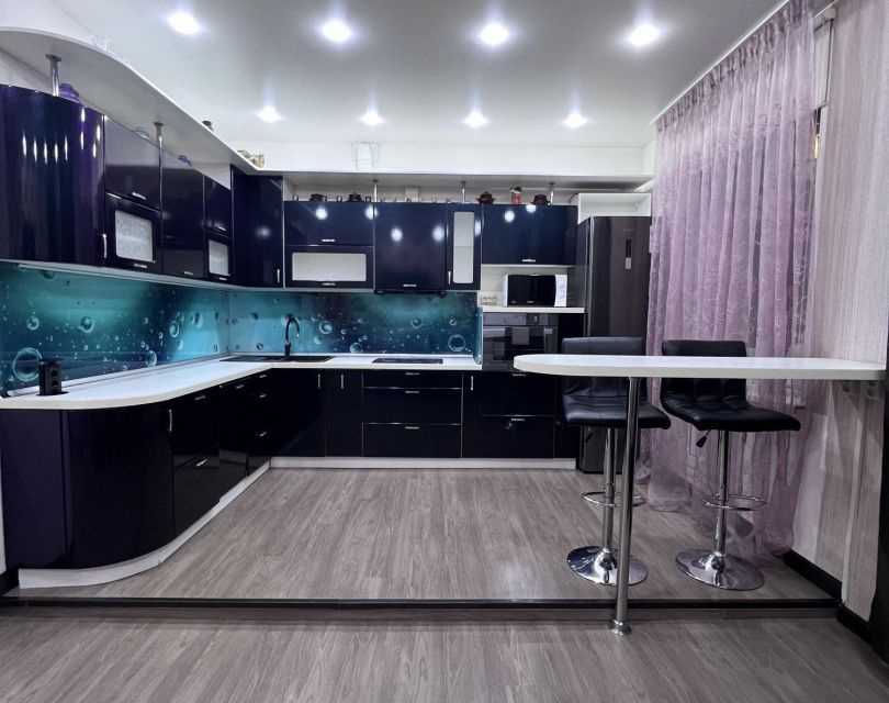 Продаётся 2-комнатная квартира, 59.7 м²