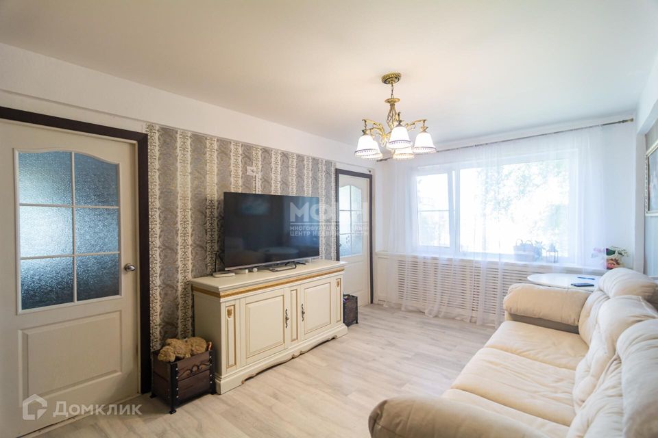 Продаётся 3-комнатная квартира, 49.6 м²