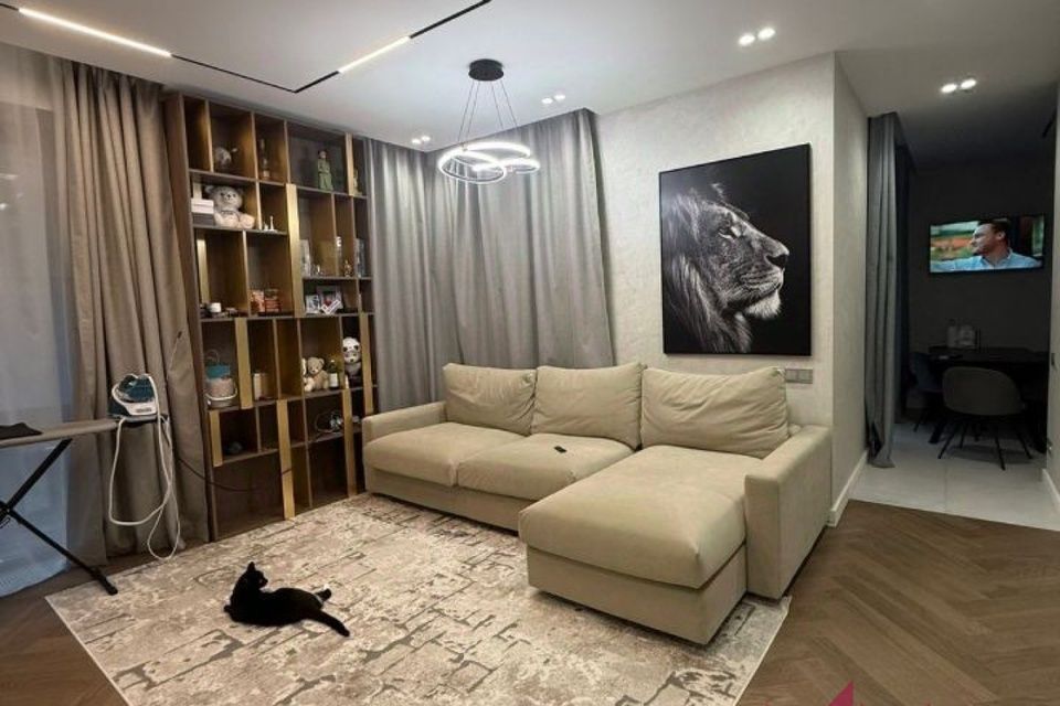 Продаётся 2-комнатная квартира, 88.9 м²
