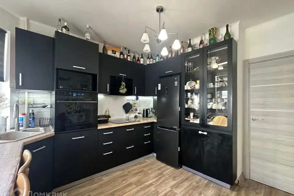Продаётся 2-комнатная квартира, 56.4 м²