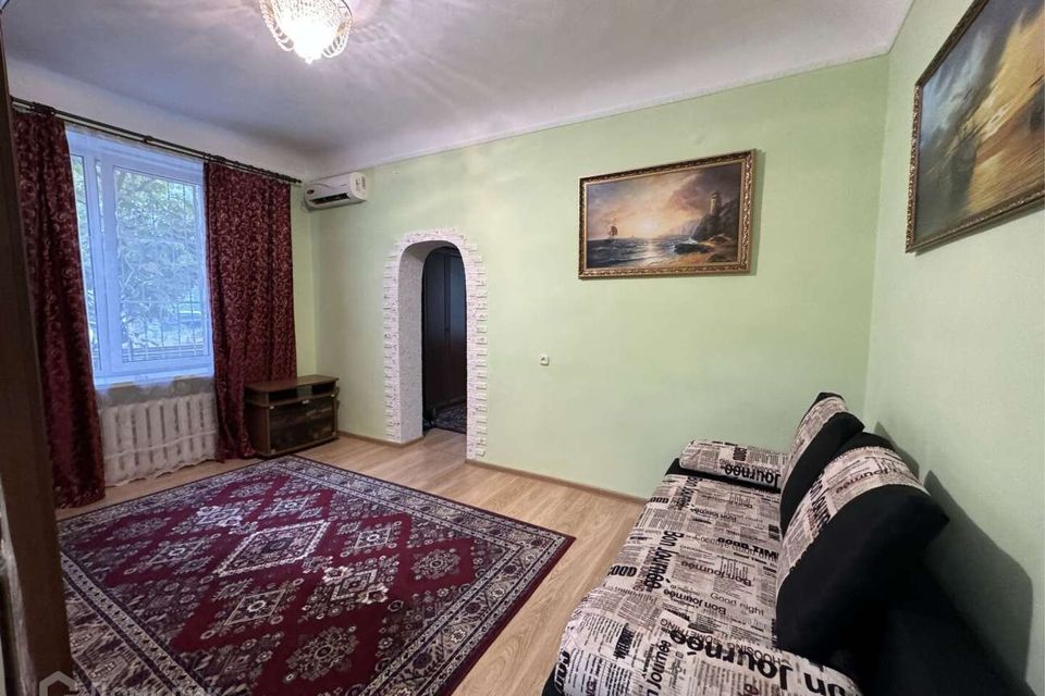 Продаётся 3-комнатная квартира, 63.8 м²