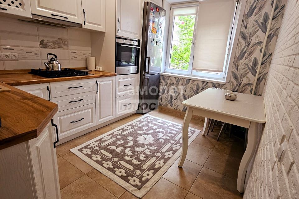 Продаётся 3-комнатная квартира, 62.5 м²