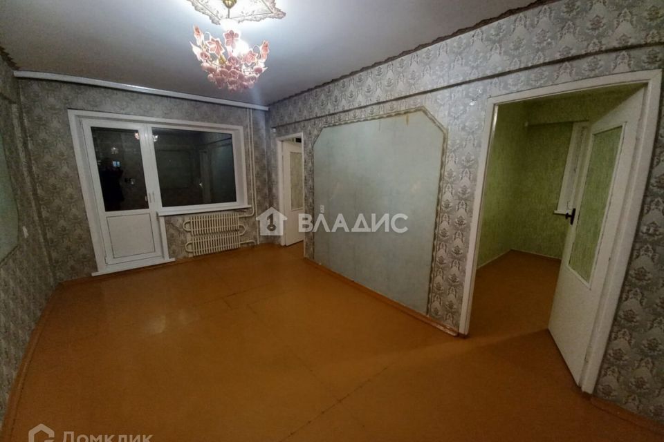 Продаётся 4-комнатная квартира, 59.3 м²