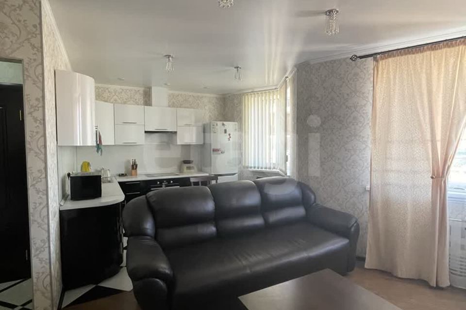 Продаётся 2-комнатная квартира, 55.7 м²