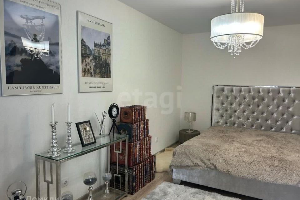 Сдаётся 1-комнатная квартира, 49 м²