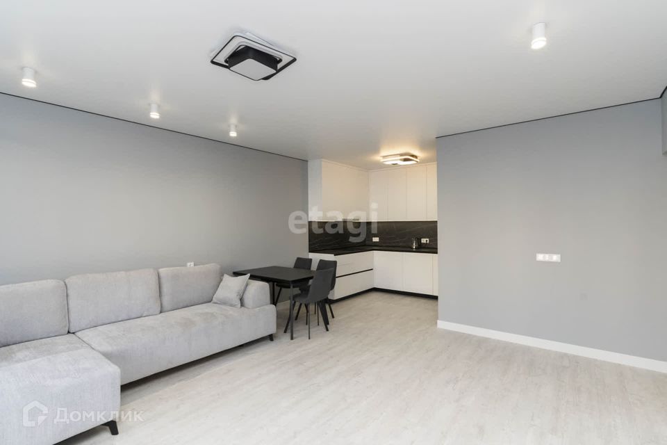 Продаётся 2-комнатная квартира, 79 м²