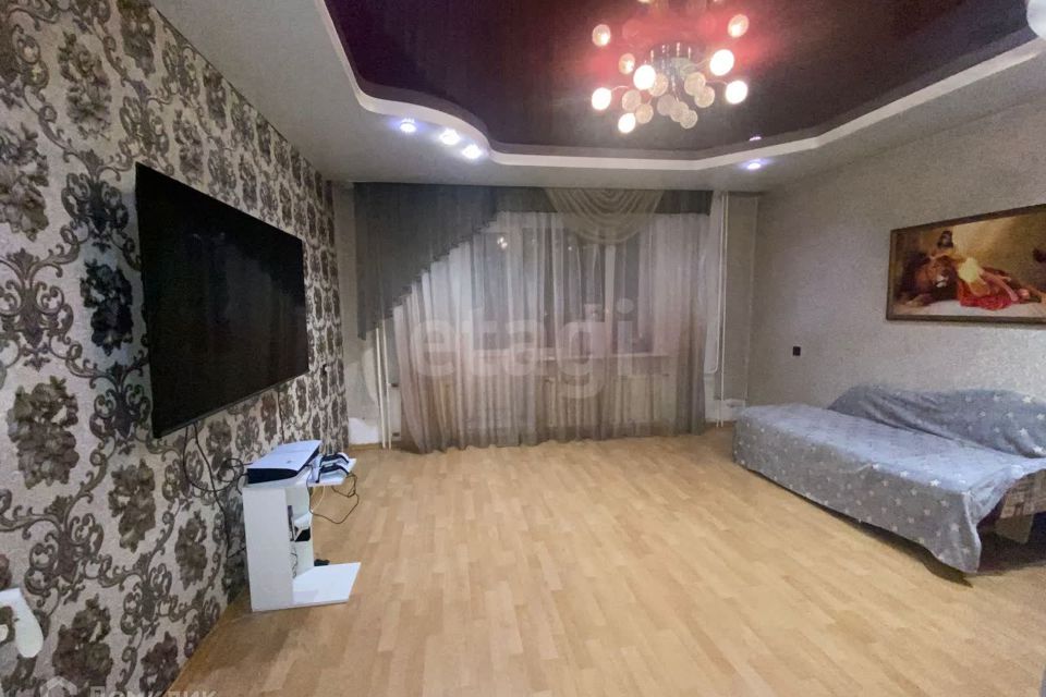 Продаётся 3-комнатная квартира, 65.4 м²