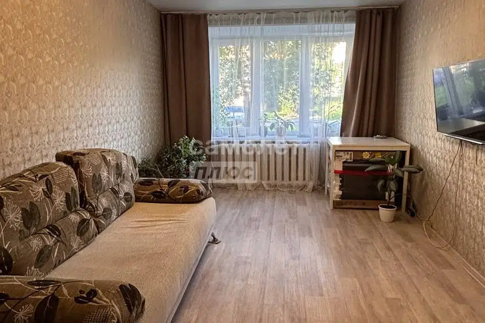 Продаётся 3-комнатная квартира, 58.5 м²
