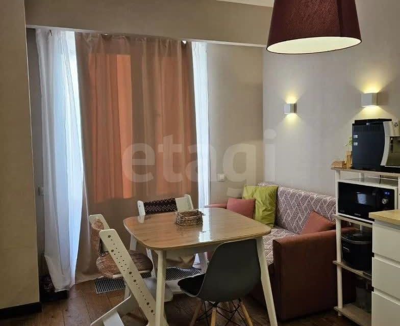 Продаётся 2-комнатная квартира, 64 м²